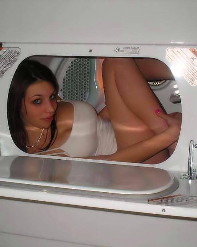 Девушки демонстрируют свои сиськи и другие прелести 12 фотка